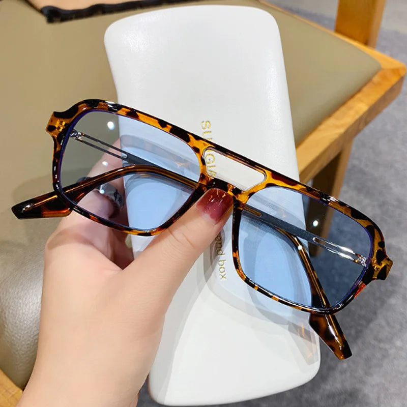 Fashion Vintage Square Sunglasses Woman Brand Retro Small Frame Sun Glasses Female Double Bridges Design Oculos De Sol Feminino