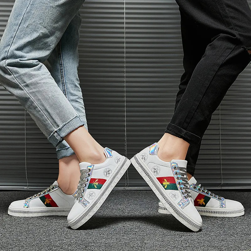 Trendy Brand Embroidered Shoes Couple Casual Flats Sneakers Comfort Mens Skateboarding Shoe Unisex Black White Women Footwear